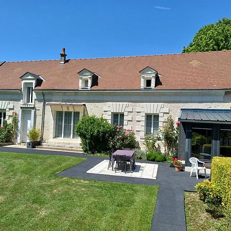 Sur La Route Des Chateaux Le Controis-en-Sologne Buitenkant foto