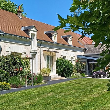 Sur La Route Des Chateaux Le Controis-en-Sologne Buitenkant foto